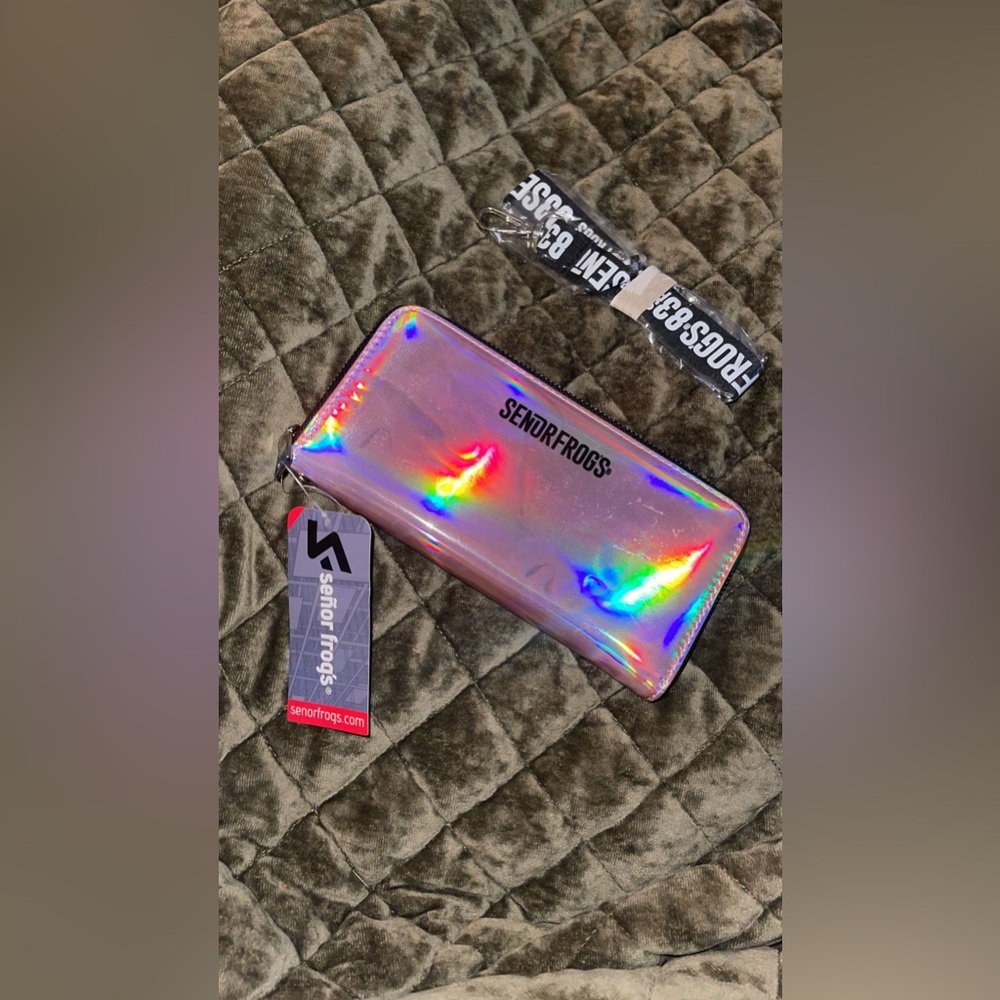 Señor Frogs wallet